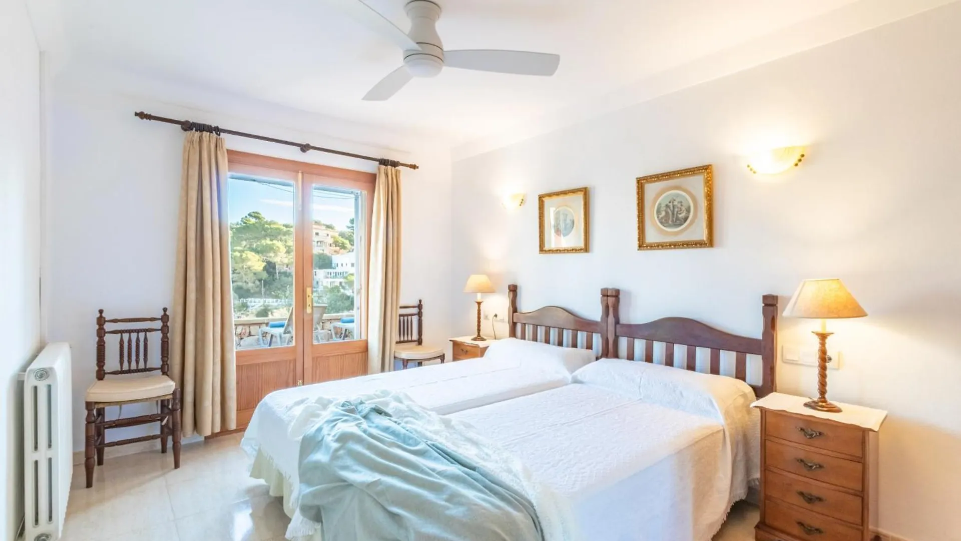 Sa Trona Beach House 桑坦伊